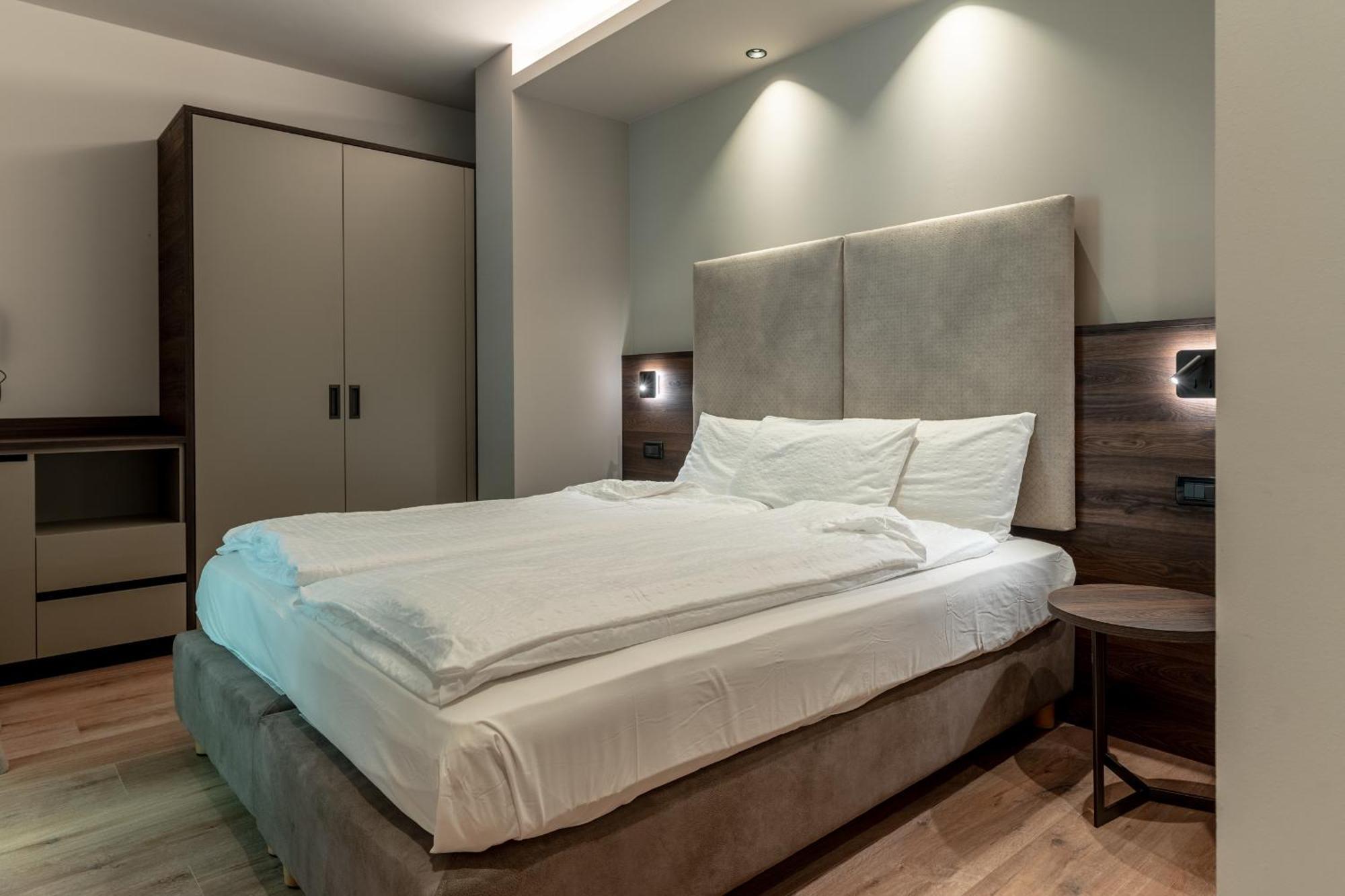 Hotel Ariston レーヴィコ・テルメ エクステリア 写真