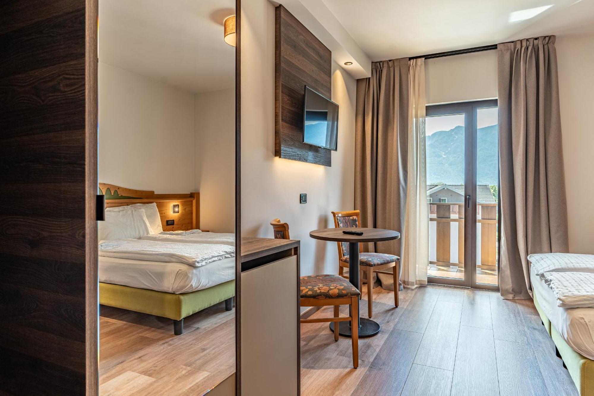 Hotel Ariston レーヴィコ・テルメ エクステリア 写真